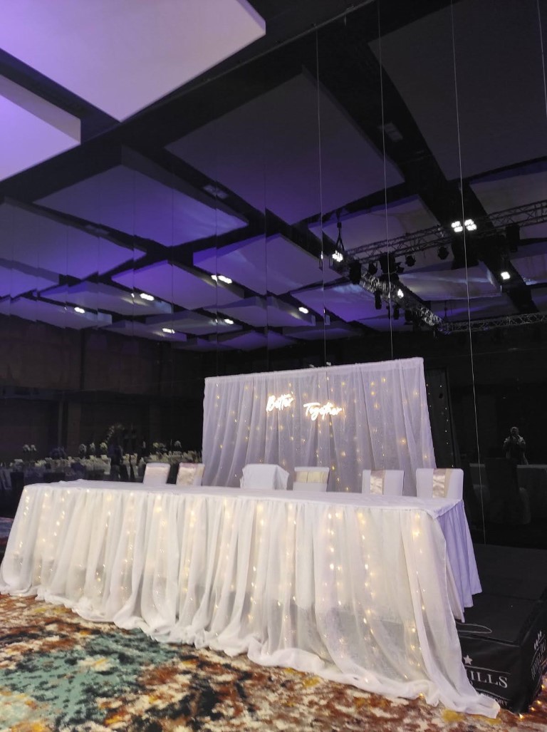 Pozadine za vjenčanja, mladenački stol, foografisanje - Dekoracije Novexlight